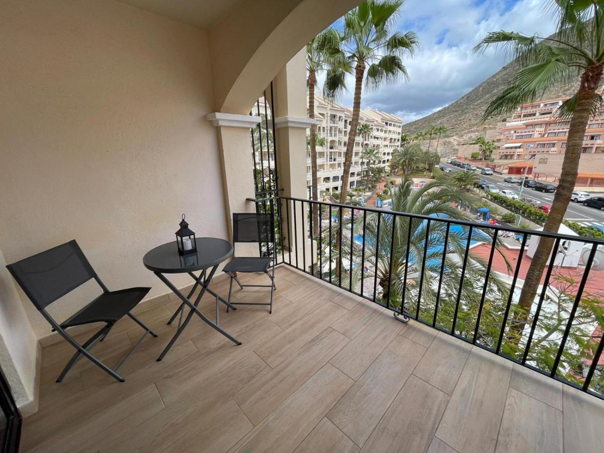 Castle Harbour Los Cristianos Beautiful Studio With Pool View Luaran gambar