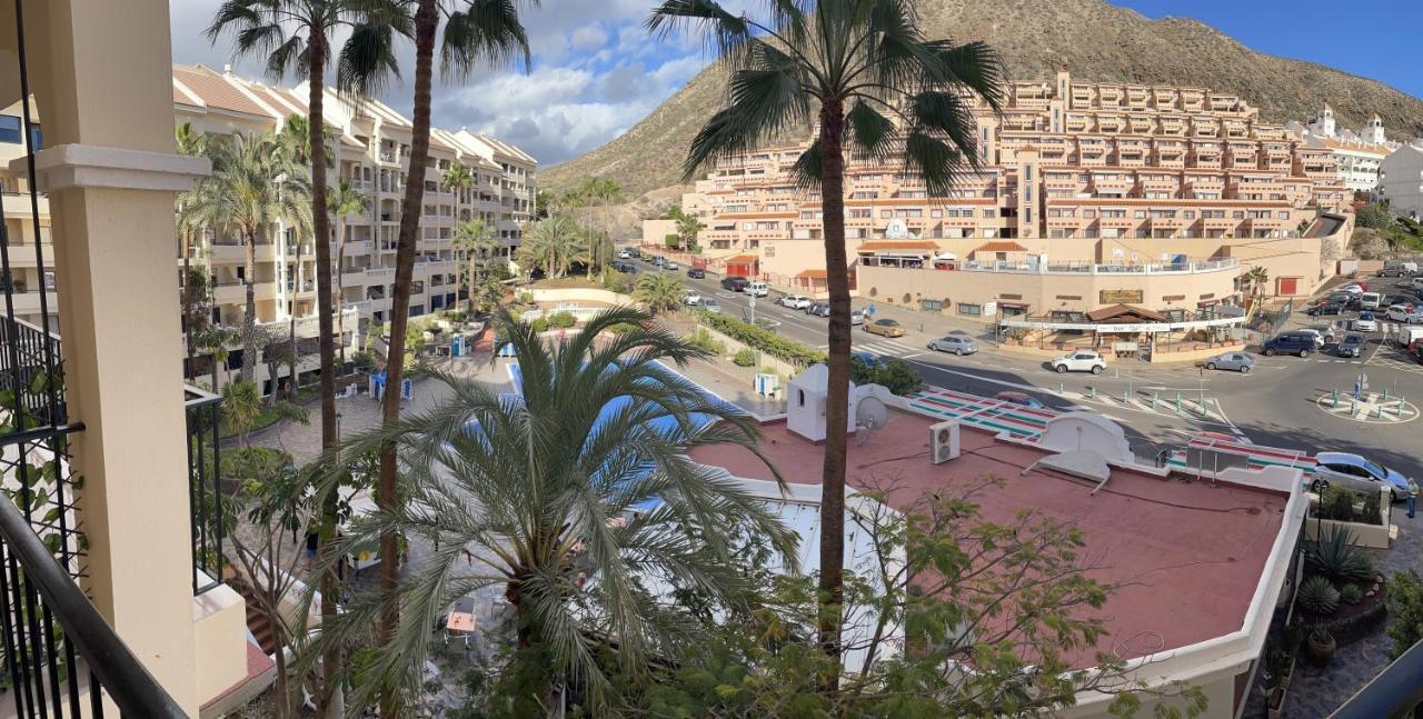 Castle Harbour Los Cristianos Beautiful Studio With Pool View Luaran gambar